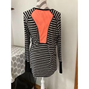 Avalanche Women's XL Long-Sleeve Moisture-Wicking Top